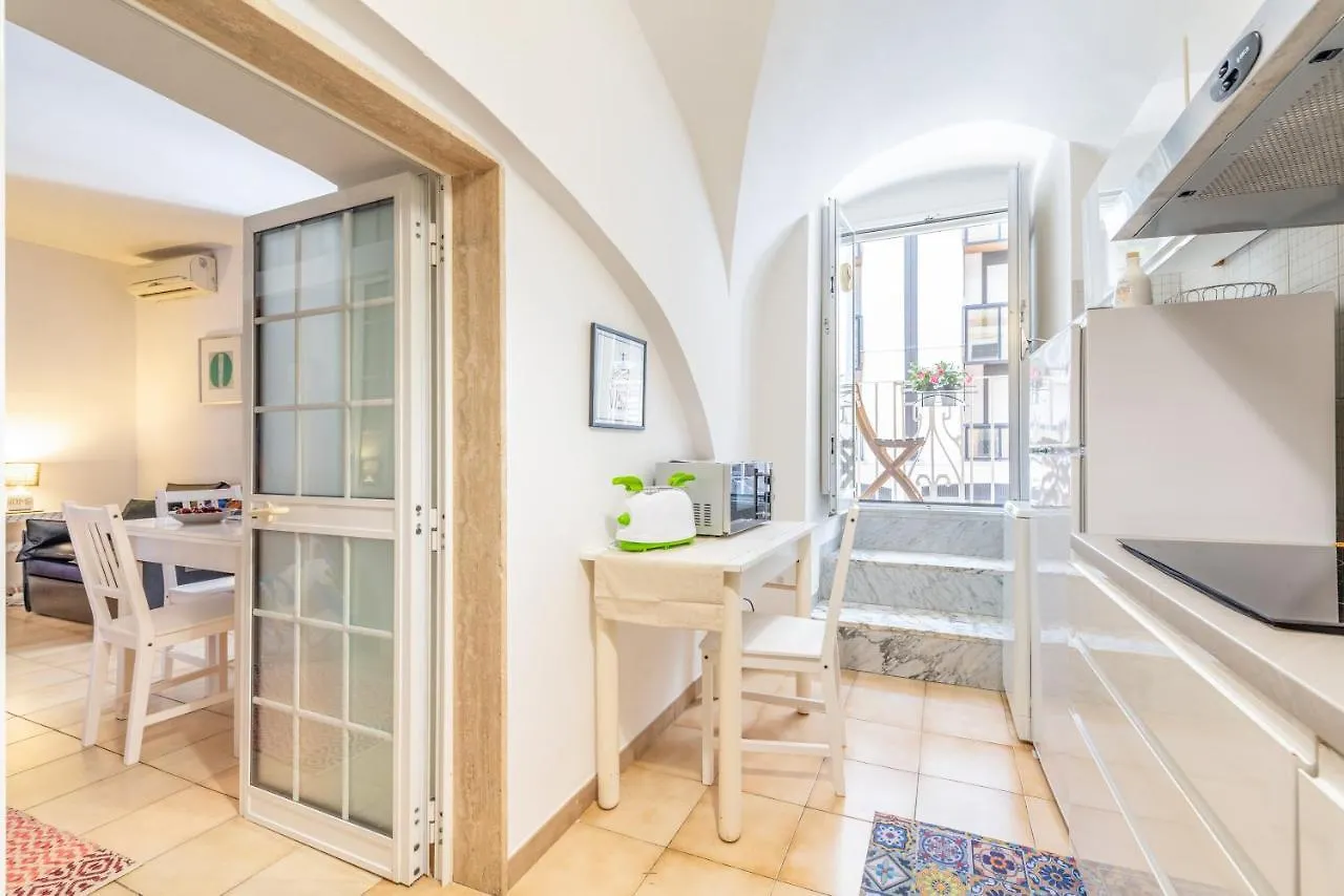Stazione Centrale & Universita Lovely Apartment Bari